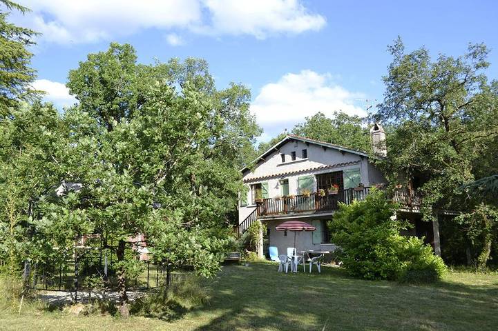 Location de vacances pour 4 personnes, avec jardin, animaux acceptés à Ambeyrac