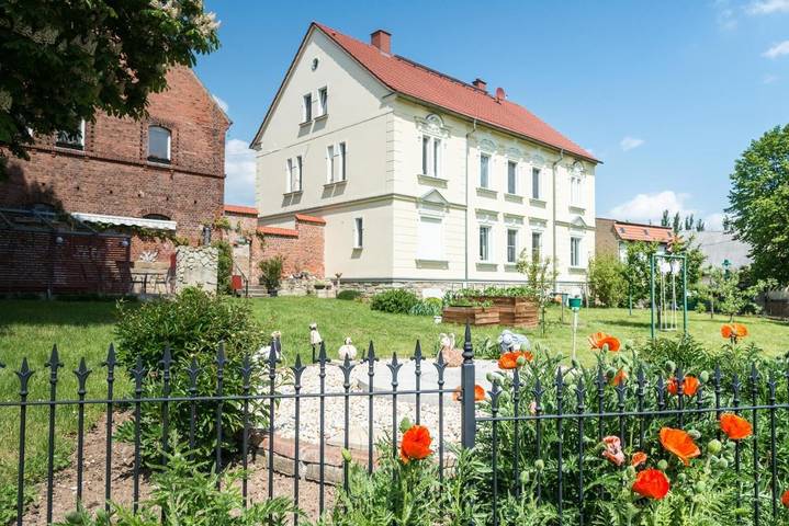 Ferienhaus für 4 Personen, mit Terrasse und Garten