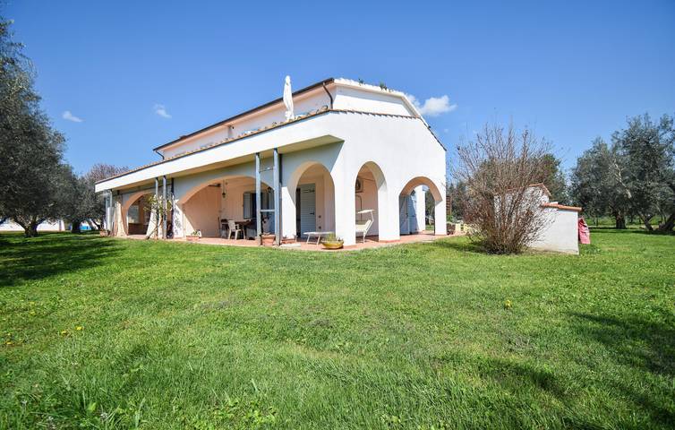 Appartamento vacanze per 3 persone, con terrazza e giardino nonché piscina, con animali domestici - 1