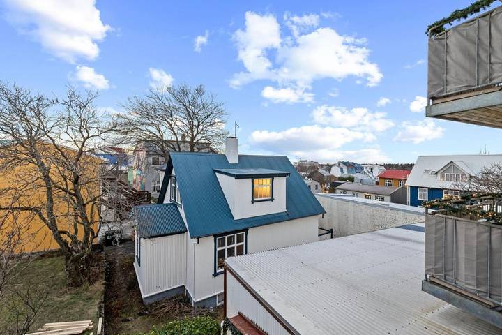 Location de vacances pour 15 personnes, avec vue ainsi que sauna et balcon, adapté aux familles à Reykjavík - 4