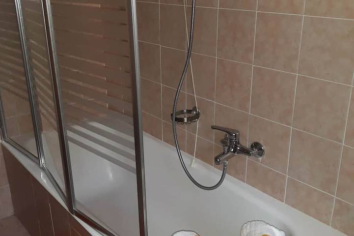 Appartamento intero, Home Iseo Lake in Bossico, Prealpi Bergamasche Orientali