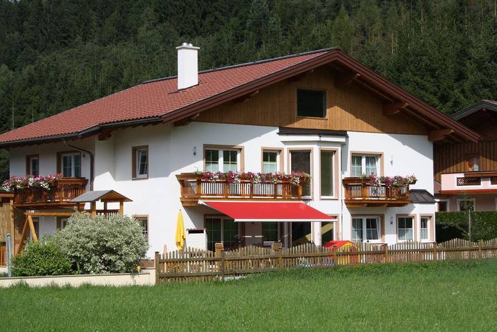 Ganze Ferienwohnung, Typ A mit Terrasse (1-4 Personen / 2 Sz) in Flachau, Ski Amadé