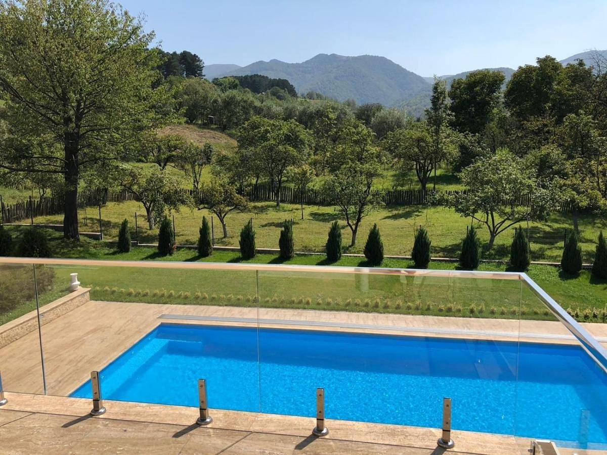 Villa with Private Pool in Walachia