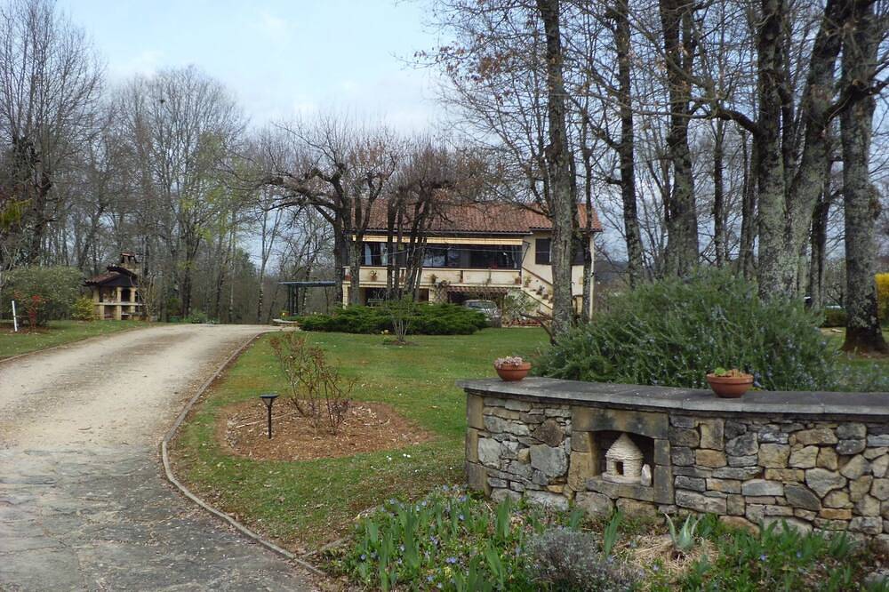 Appartement entier, Gîte perigord noir cenac et saint julien in Cénac-et-Saint-Julien, Périgord Noir