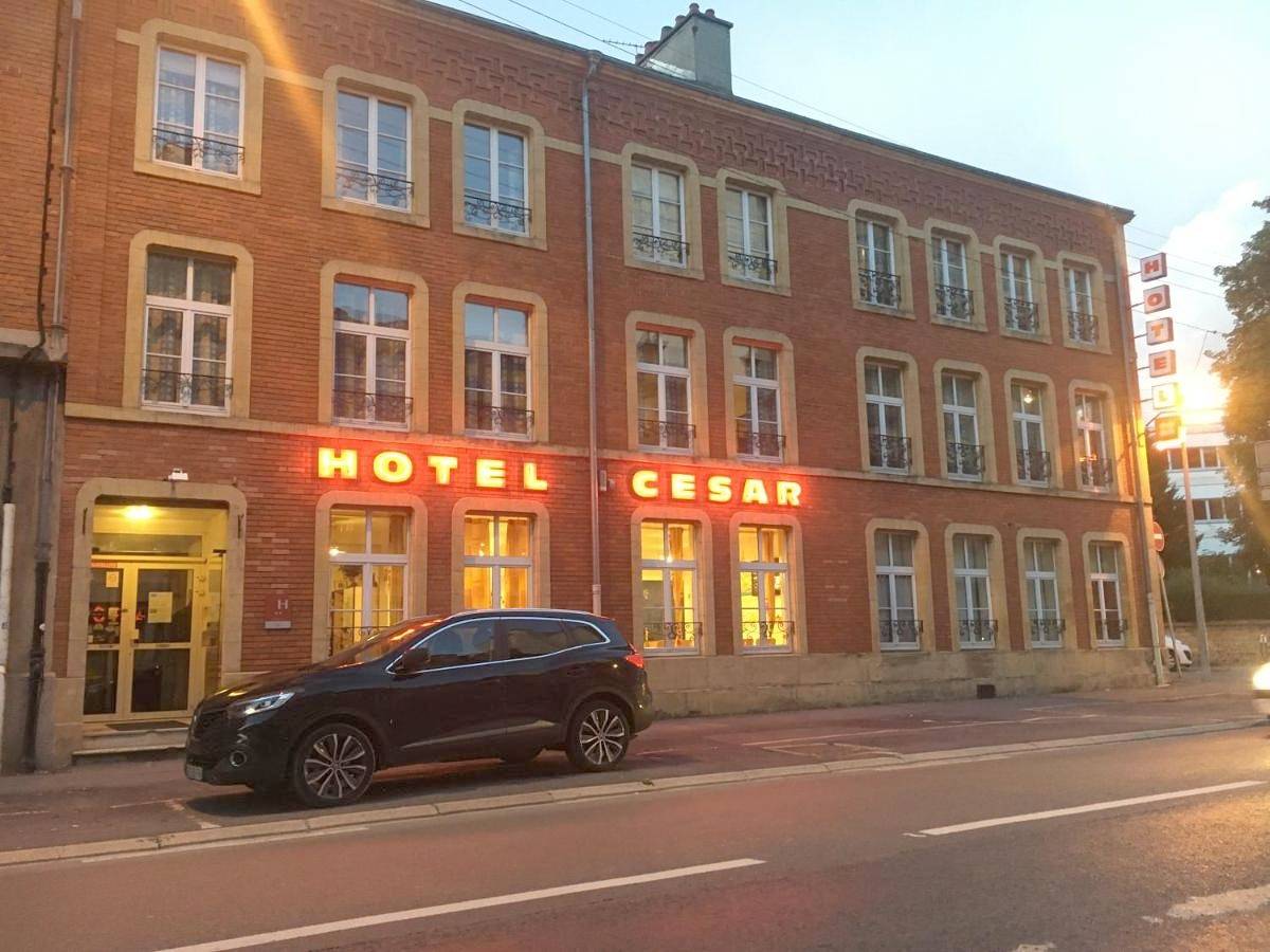 Hotel César climatisation dans la majorité des chambres Centre-ville Gare Charleville-Mézières in Charleville-Mézières, Ardennes