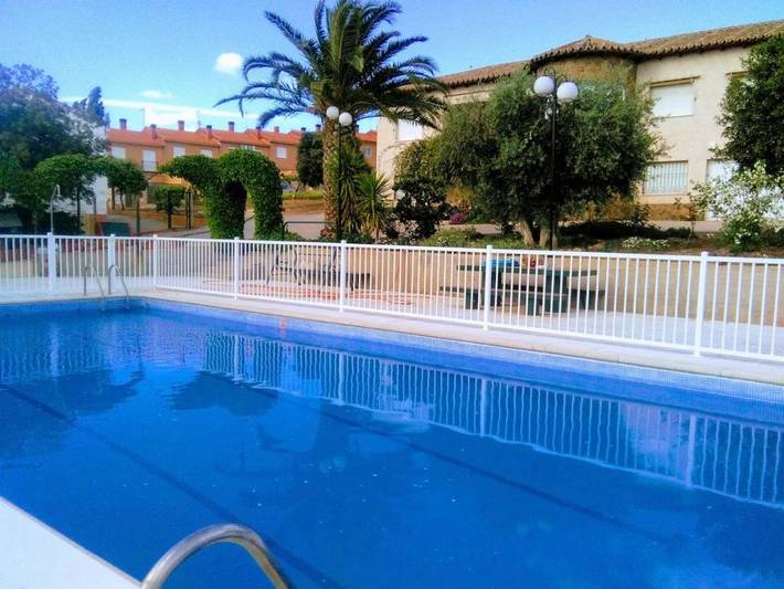 Casa rural para 15 personas, con Balcón y Terraza además de Jardín y Piscina en Hontanar