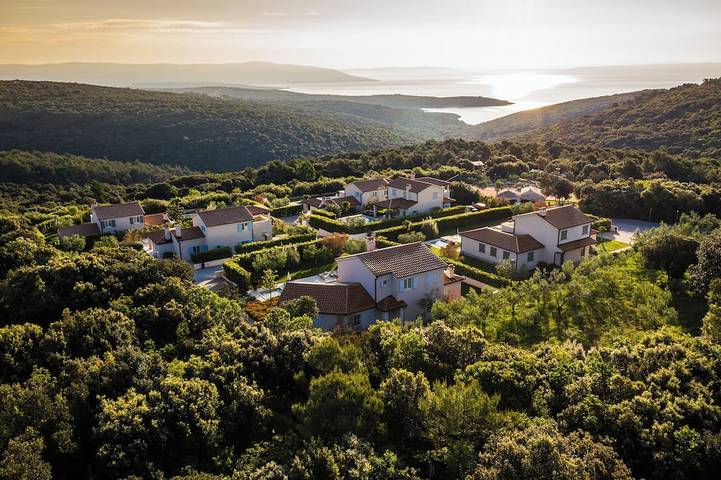 Villa für 8 Personen, mit Garten und Balkon sowie Sauna, mit Haustier - 1