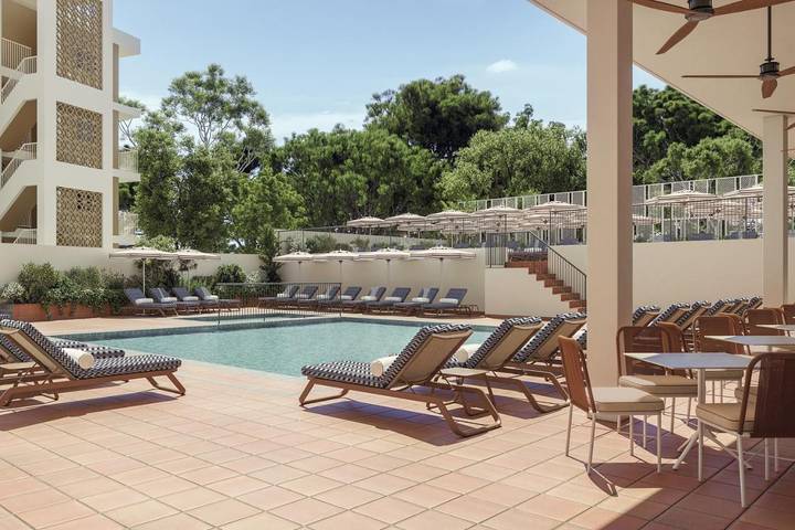 Hotel per 3 persone, con terrazza e panorama nonché piscina - 1