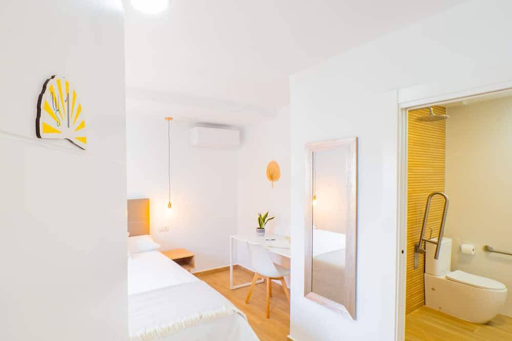 Cubo's Hostal William's Sunny 1 aangepast met ontbijt / toegang voor gehandicapten / gratis wifi in Torre de Benagalbón, Rincón de la Victoria