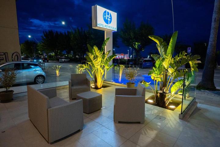 Hôtel pour 3 personnes, avec terrasse