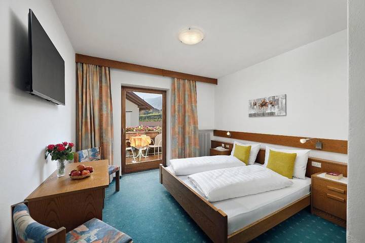 Bnb, mit Balkon und Terrasse sowie Whirlpool und Garten im Dorf Tirol - 2