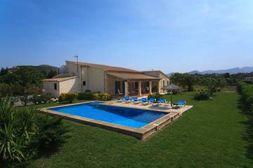 Finca für Gruppen für 6 Personen, mit Garten in Las Palmeras