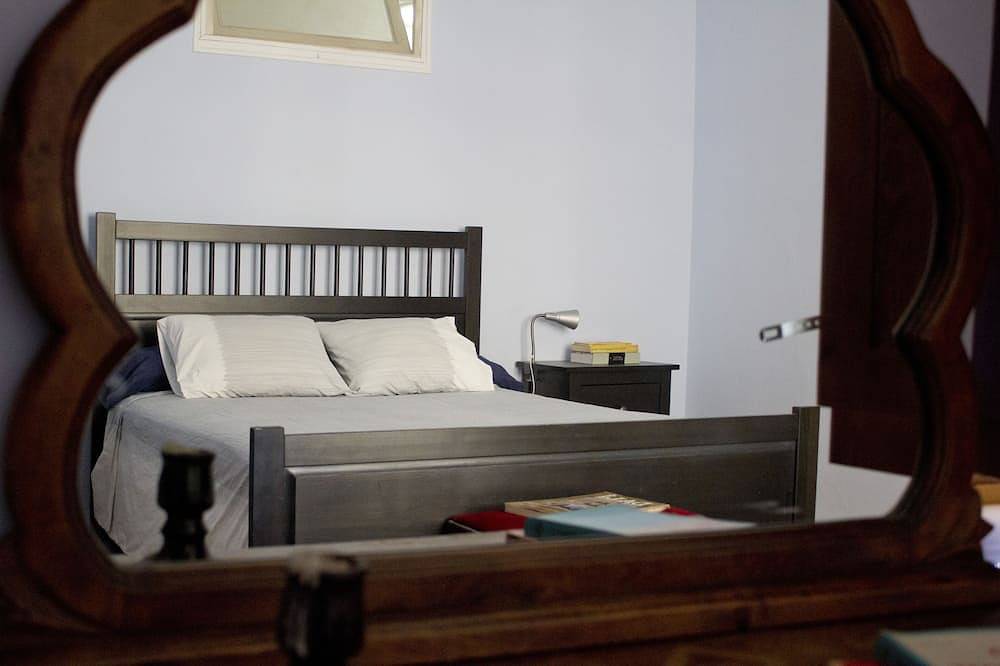 Logement, 2 terrasses et Bio Jardin, Costa Brava. Récemment rénové. in L'Armentera, Haut-Ampurdan