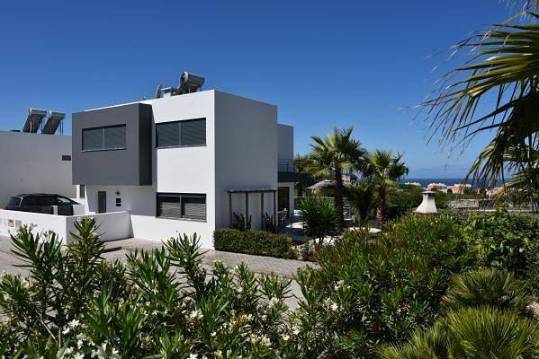 Moderne Villa mit privatem Pool und Meerblick in Atalaia, Lissabon Distrikt