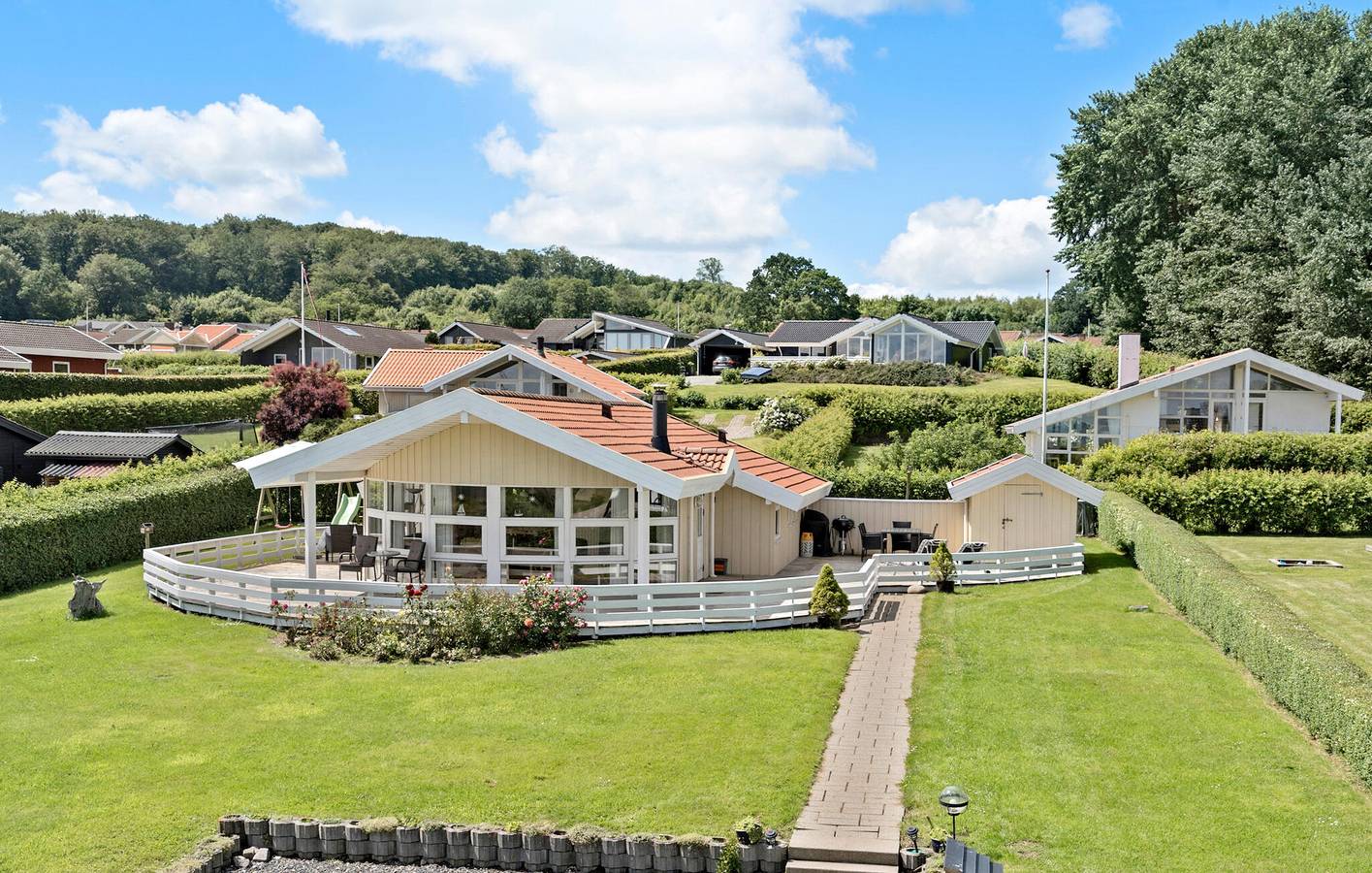 Vacation house for 6 people with yard in Bjert, Little Belt