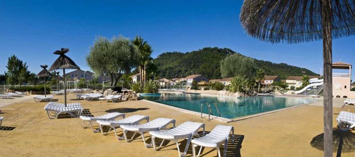 Zecamping 5 étoiles espace aquatique locatif Tv Lv Bbq 120m2 in Vidauban, Draguignan region