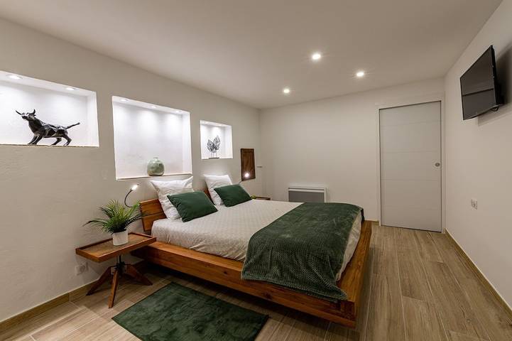 Location de vacances pour 6 personnes, avec terrasse à Châteauneuf-de-Gadagne - 2