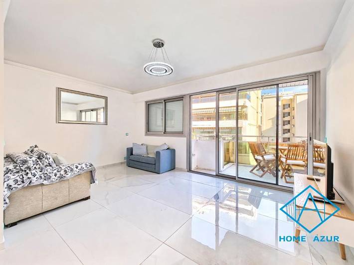 Gîte pour 3 personnes, avec bassin pour enfant et vue ainsi que balcon et piscine dans Office De Tourisme Et Des Congres De Nice - 4