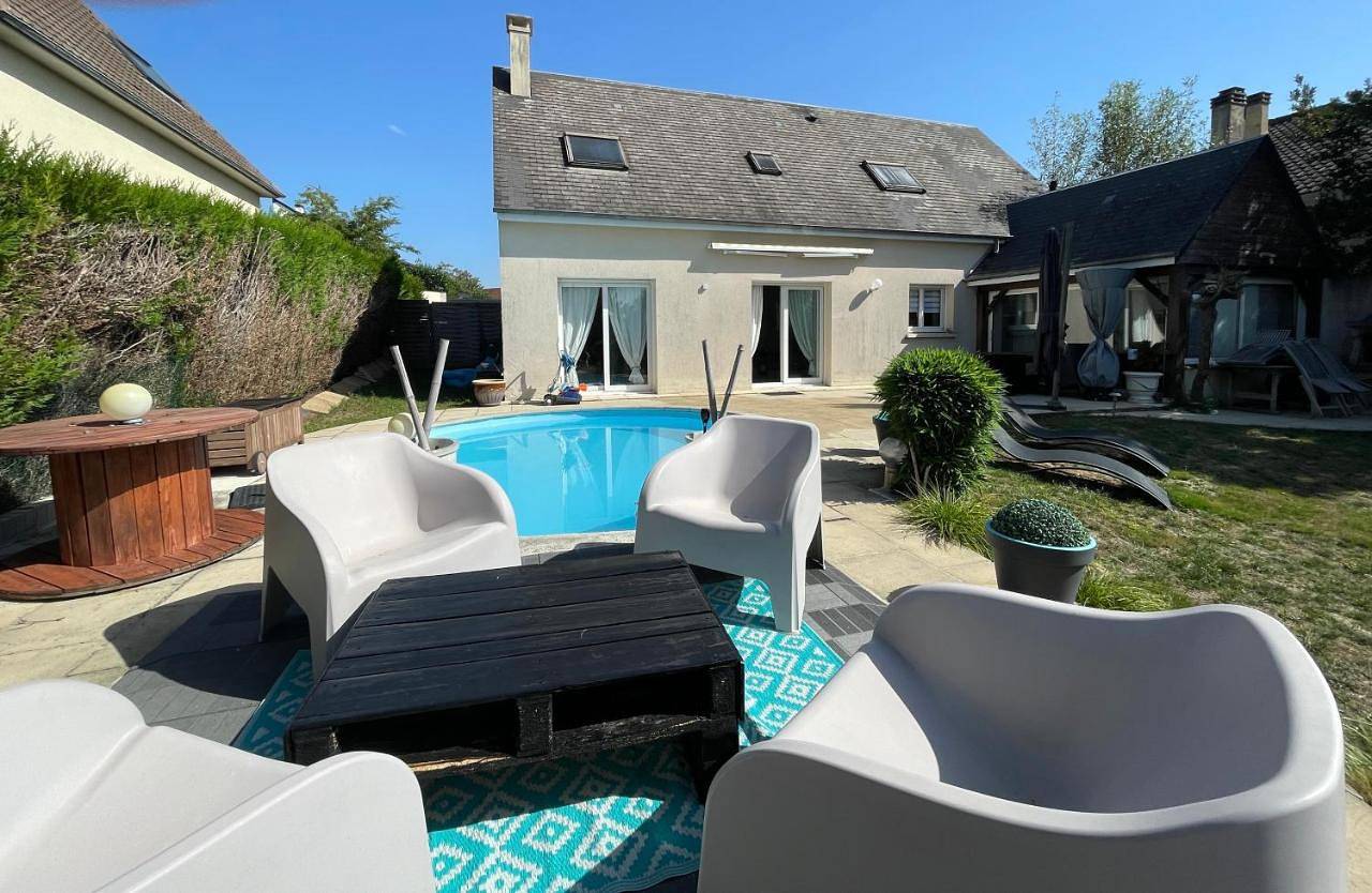 Appartement de vacances entier, Three-Bedroom Home in Saint-Saturnin, Sarthe