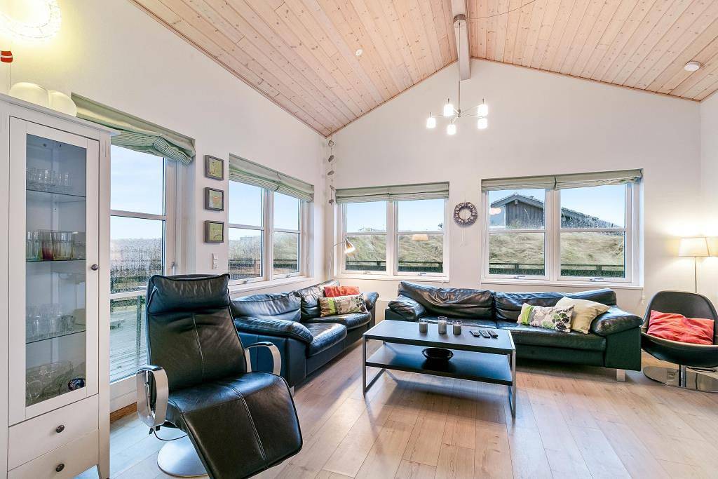 Ferienhaus mit Sauna, geschl. Terrasse und Abstellraum in Ringkøbing, Holmsland Klit