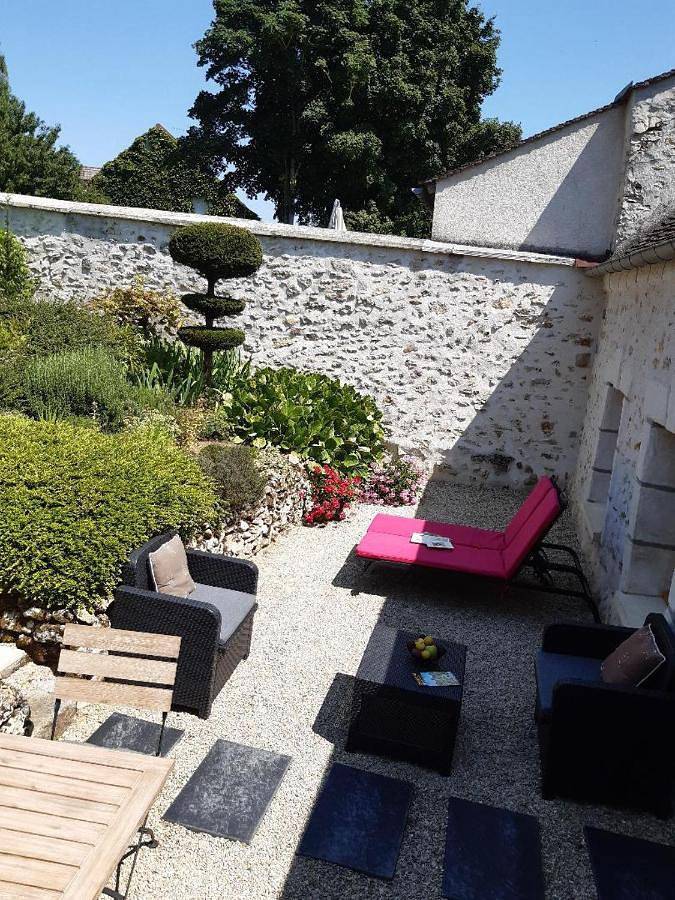 Location de vacances pour 2 personnes, avec jardin et vue dans Moisenay - 2