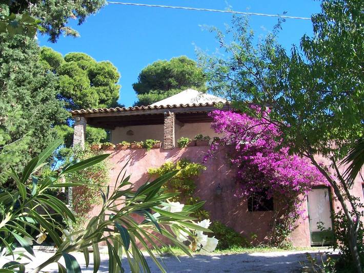 Ferienhaus für 6 Personen, mit Pool und Garten - 1