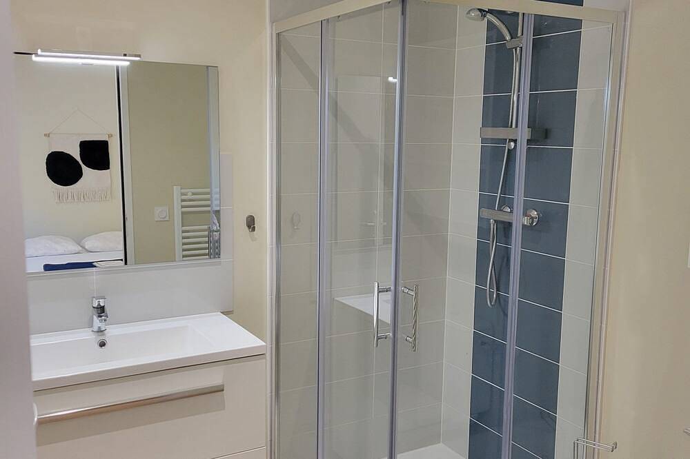 Entire apartment, Studio in the heart of the Basque Country in Ascain, Bayonne region