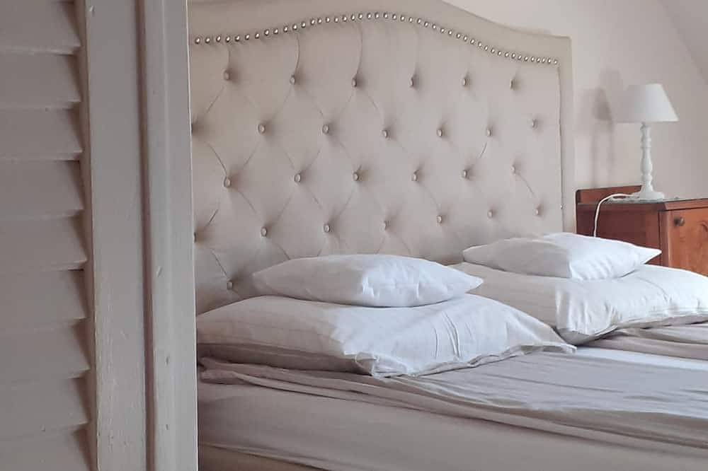 Spacious 4-bedroom house with Ac and Wifi in superb Hajdúszoboszló in Sobols, Hajdúszoboszlói járás