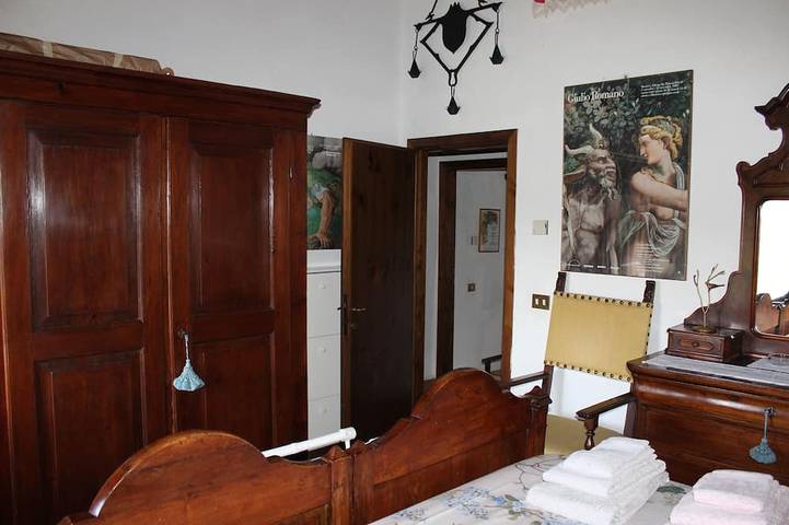 Casa colonica ristrutturata nel cuore del Chianti con piscina e campo da tennis. in Castellina in Chianti, Chianti