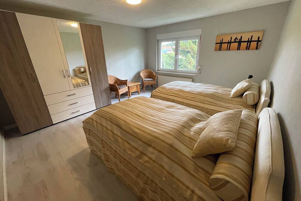 Ferienhaus „Oberharzruhe“ - Maisonett Wohnung bis 7 Personen, 3 Schlafz., Balkon in Benneckenstein, Harzvorland