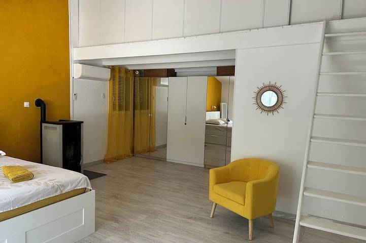 Location de vacances pour 6 personnes, avec terrasse ainsi que jacuzzi et jardin à Néoules - 4