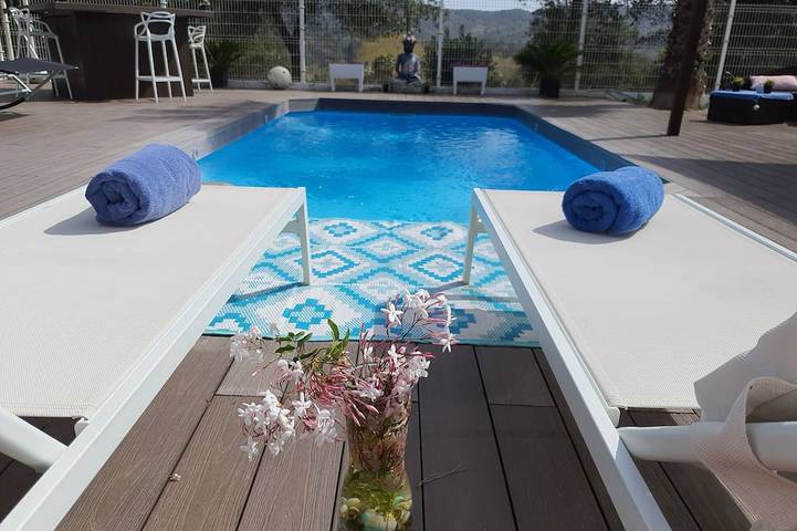 Ferienwohnung für 2 Personen, mit Pool und Terrasse sowie Garten und Whirlpool - 1