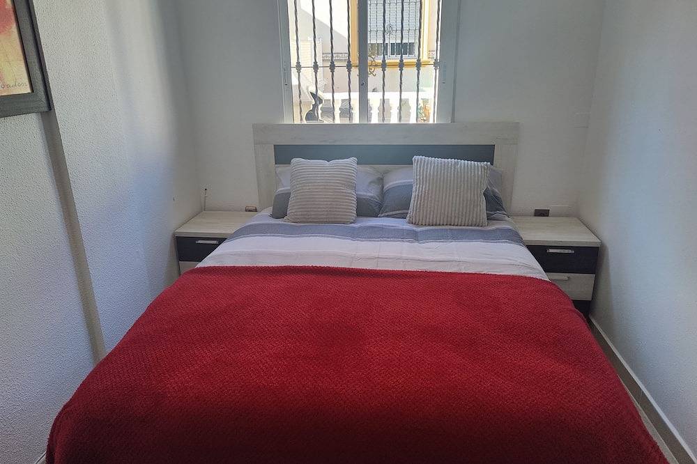 Fabulous 3 bedroom Quad Villa in lovely Urbanisation close to amenities in Colinas de la Zenia, Orihuela