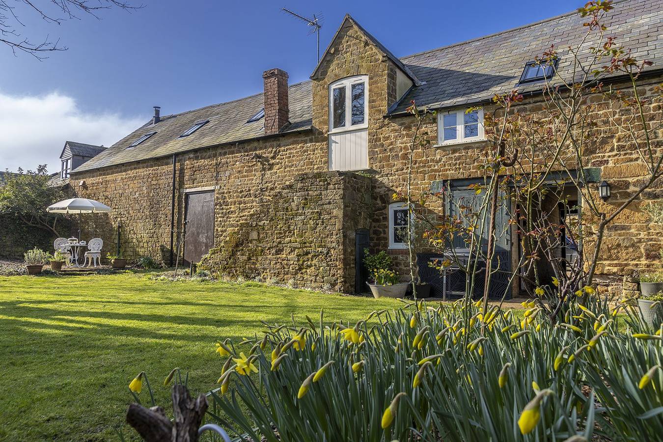 Entire apartment, The Granary at Oriel Farm in Oxfordshire