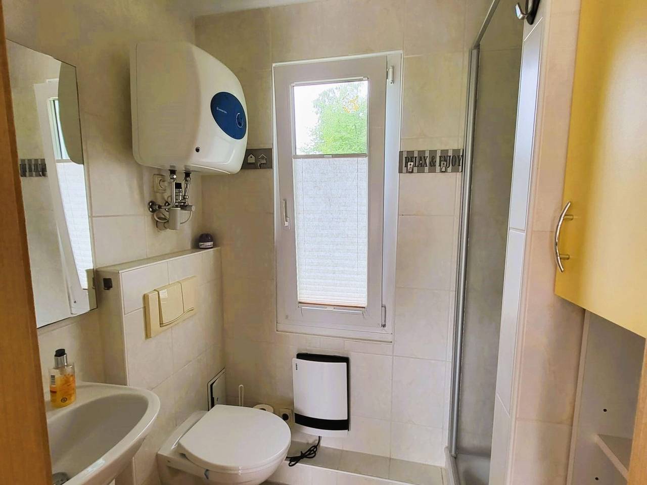 Bungalow nur wenige Schritte vom Meer entfernt in Alt Reddevitz, Mönchgut