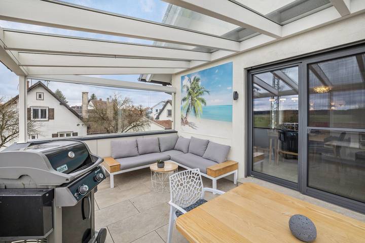 Appartement entier, Appartement 'Mit Herz und Holz' avec balcon et Wi-Fi in Penzing, Romantische Straße