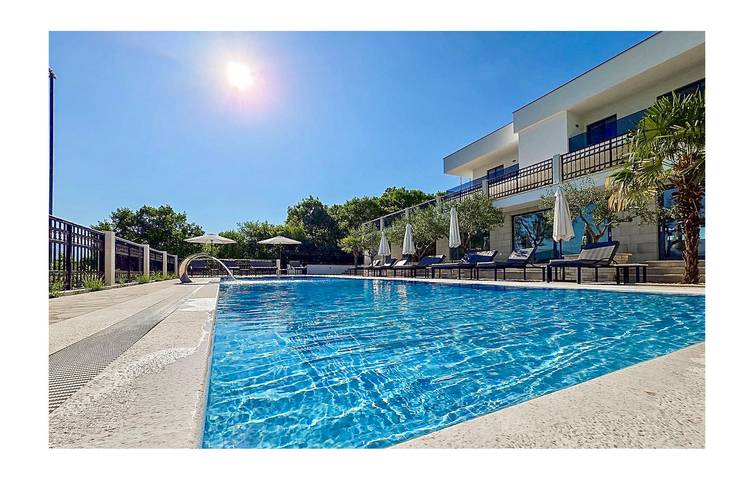 Ferienhaus für 20 Personen, mit Pool und Terrasse sowie Whirlpool und Sauna an der Makarska Riviera - 2