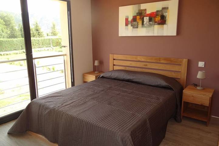 Gîte pour 4 personnes, avec jacuzzi et piscine ainsi que jardin et terrasse dans le Luberon - 2