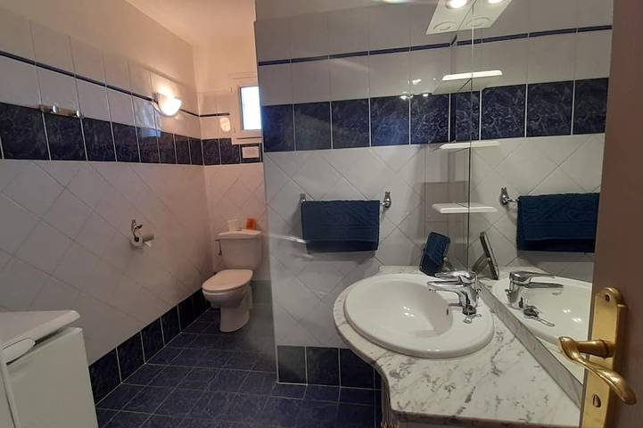 Appartement entier, T2 avec Jardin (N°4) -  2 minutes plage -Très Belle Vue Mer  - Climatisé in Propriano, Arrondissement de Sartène