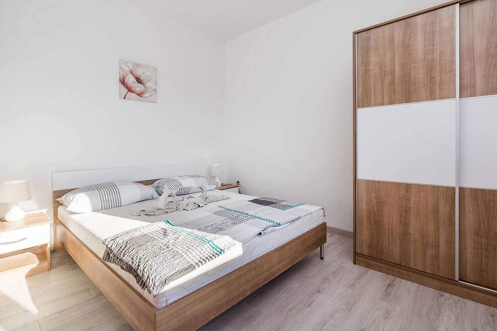 Apartamento entero, Bonito apartamento de 2 habitaciones en Kampor in Kampor, Rab