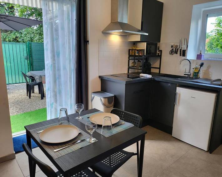 Gîte pour 4 personnes, avec vue et jardin, animaux acceptés à Irigny - 4