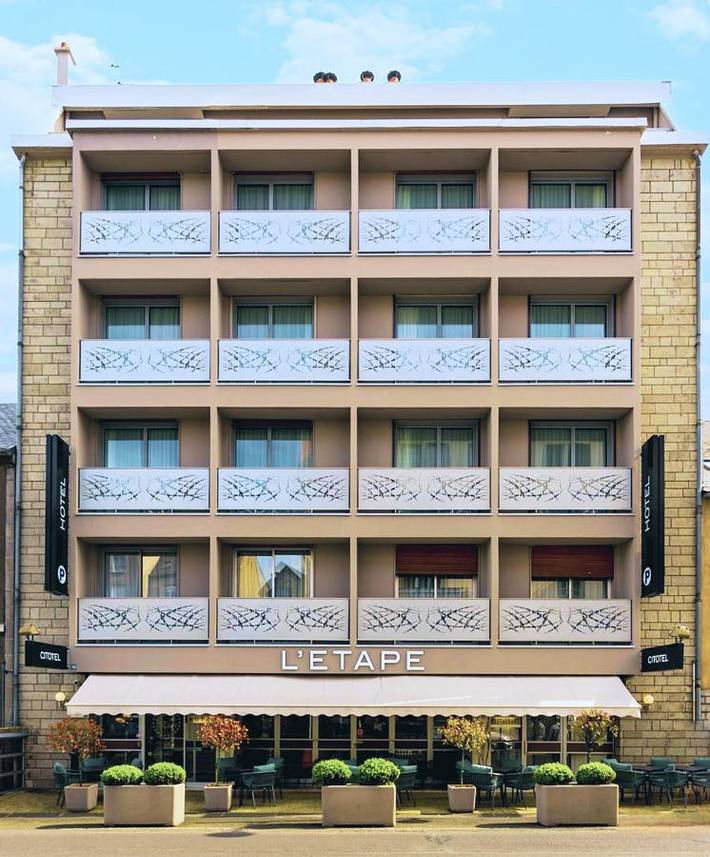 Hôtel pour 2 personnes, avec balcon, animaux acceptés à Saint-Flour - 3