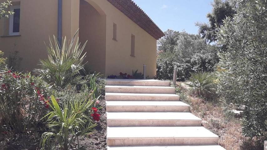 Chambre d’hôte pour 4 personnes, avec jardin ainsi que piscine et vue à Lorgues - 2