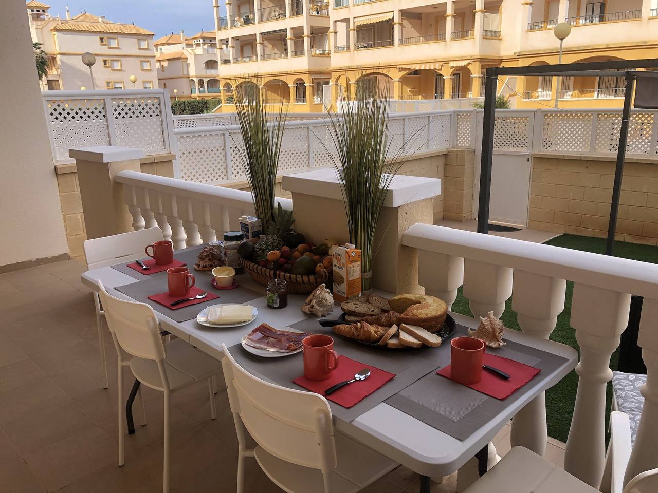 Geheel appartement, Vakantieappartement voor 6 personen met uitzicht in Cartagena, Costa Cálida