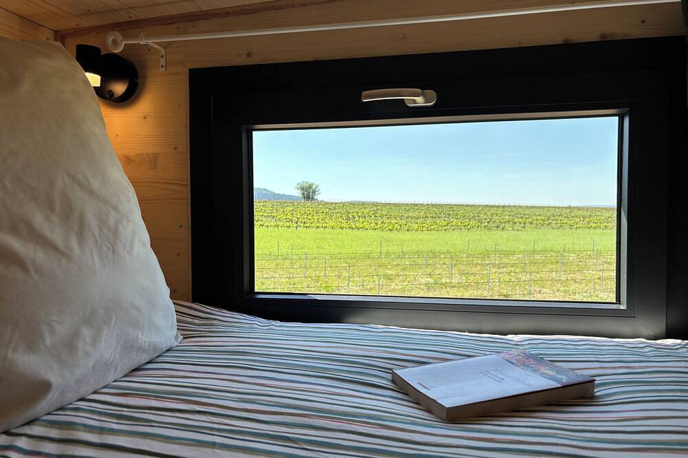 The Tiny House in the vineyards of Château de Vauclaire in Meyrargues, Region de Aix-en-Provence