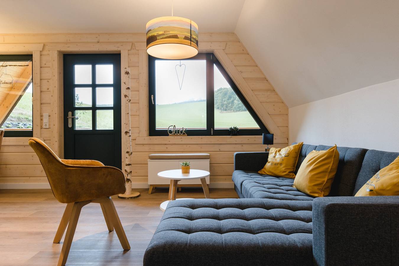 Ferienhaus 'Blockhaus 1' mit Bergblick, Terrasse, Kamin und Wlan in Eslohe, Hochsauerlandkreis