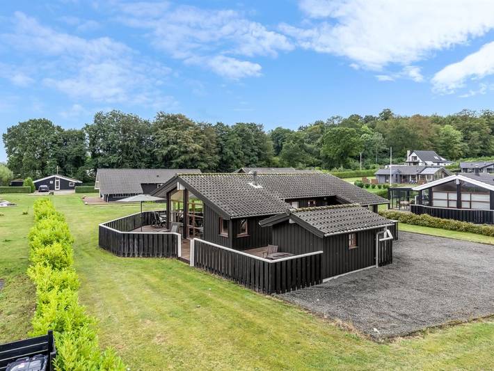 Ferienhaus für 6 Personen, mit Whirlpool und Terrasse in Grønninghoved Strand