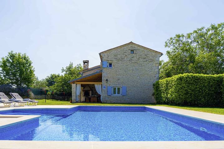 Villa für 8 Personen, mit Balkon/Terrasse und Garten sowie Pool in Vodnjan