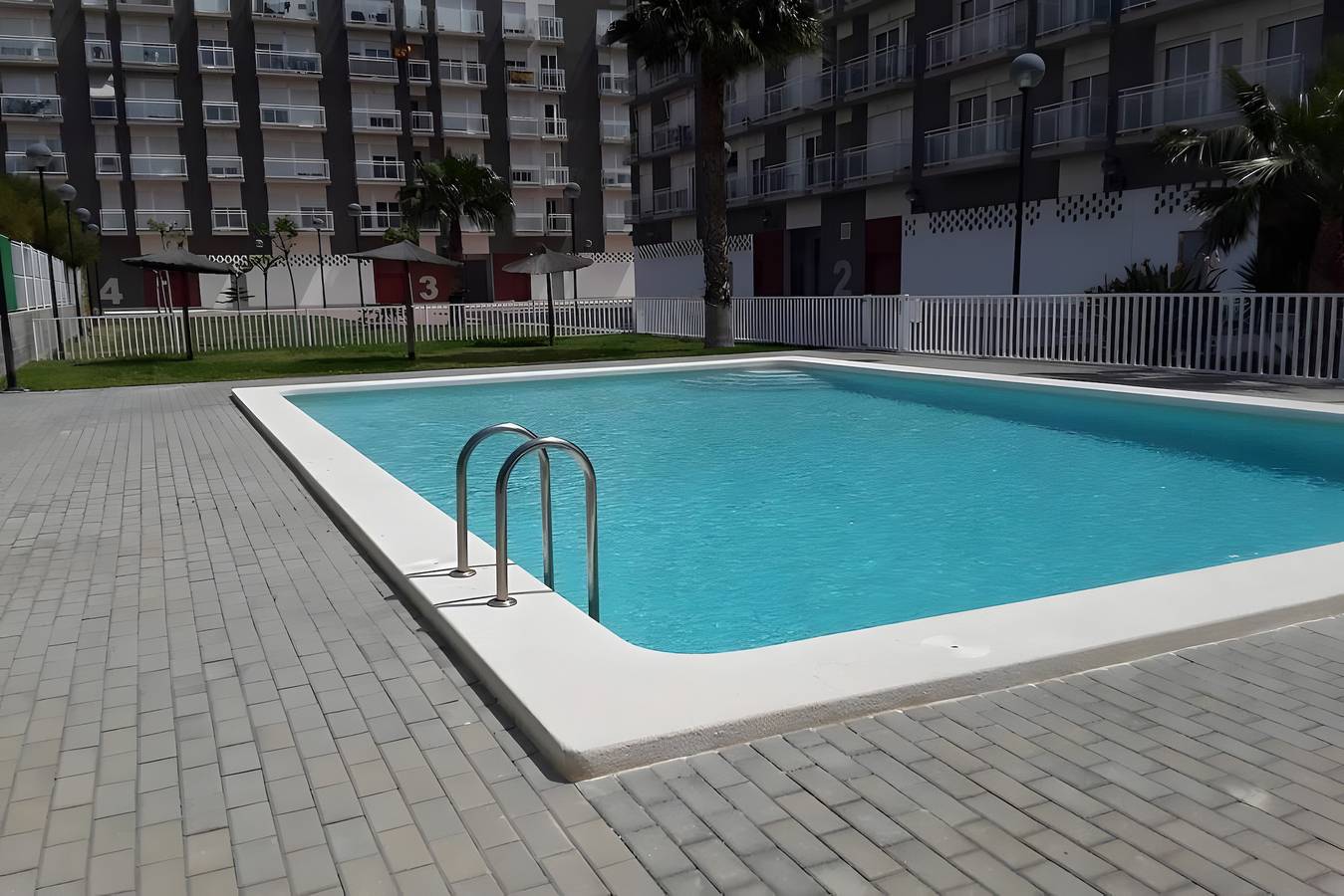 Appartement entier, Grand appartement tout confort avec piscine à 4 km de la plage in Sant Joan d'Alacant, Costa Blanca