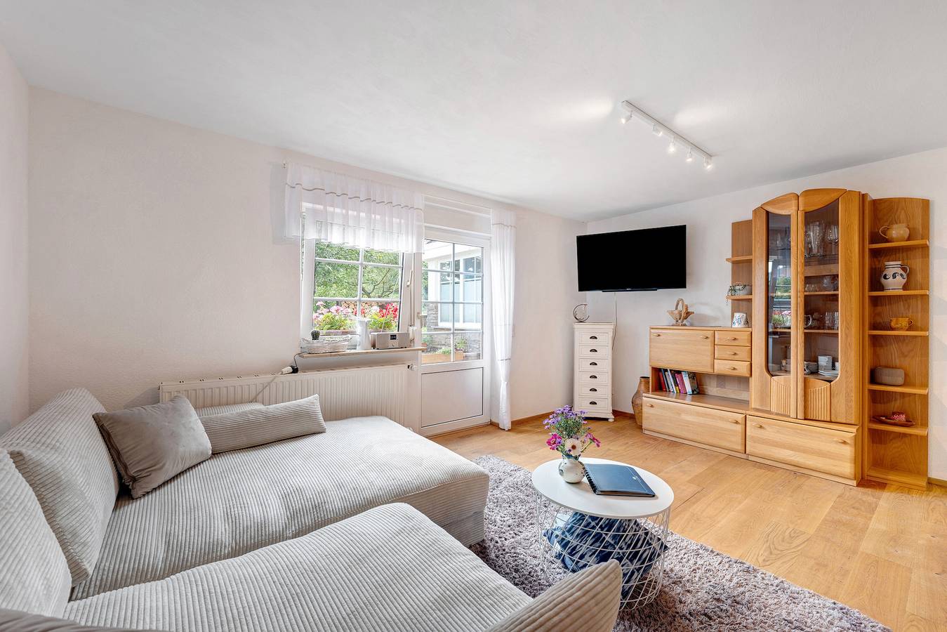 Ganze Wohnung, Ferienwohnung 'Vergissmeinnicht' mit Bergblick, Gemeinschaftsgarten und Wi-Fi in Suedlicher Schwarzwald, Kirchzarten